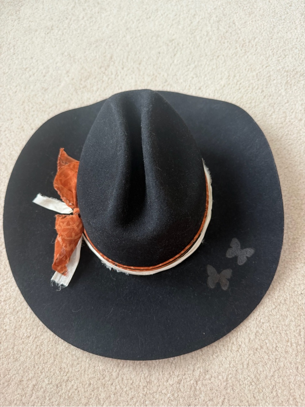 Black Western Felt Cowboy Hat with Brown & Cream Band - Picture 4 of 7